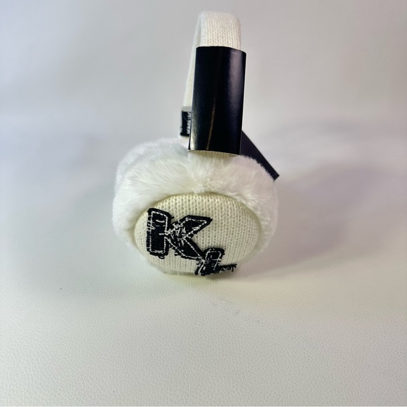 New Women’s Karl Lagerfeld Logo Knit & Faux Fur Earmuffs - Picture 4 of 6